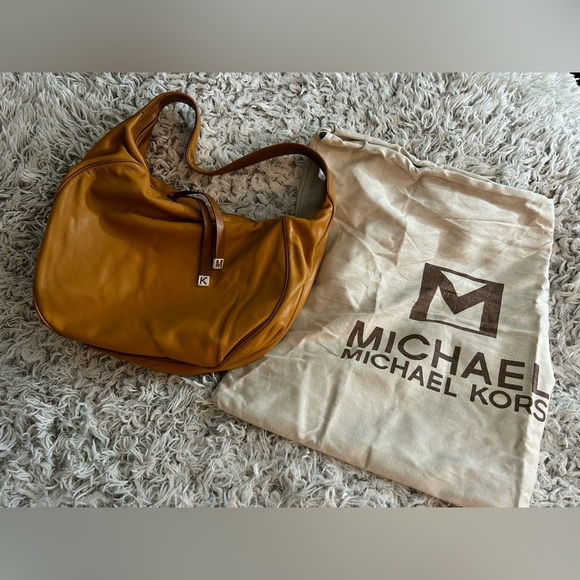 Vintage Michael Kors Tan Brown Leather Hobo Shoulder Bag Purse Boho - Picture 3 of 12